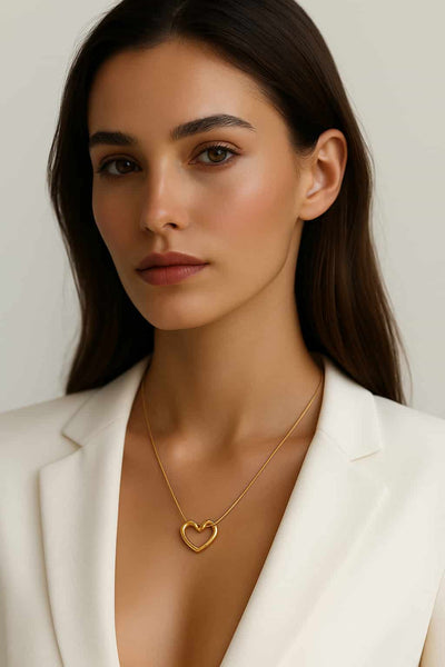EVELYN | COLLAR DE CORAZÓN DELICADO