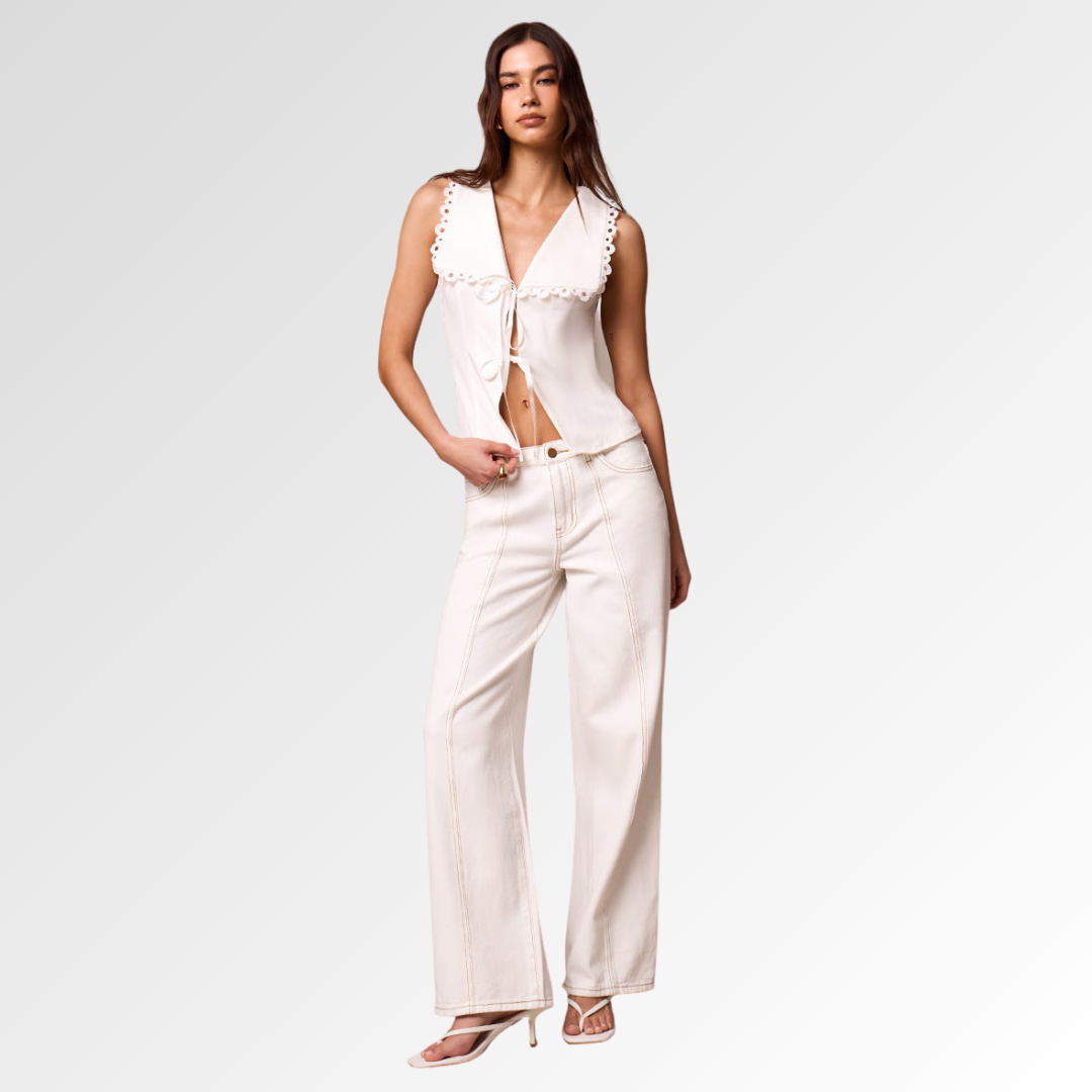 ELIANE | Blusa con Encaje y Lazo Frontal