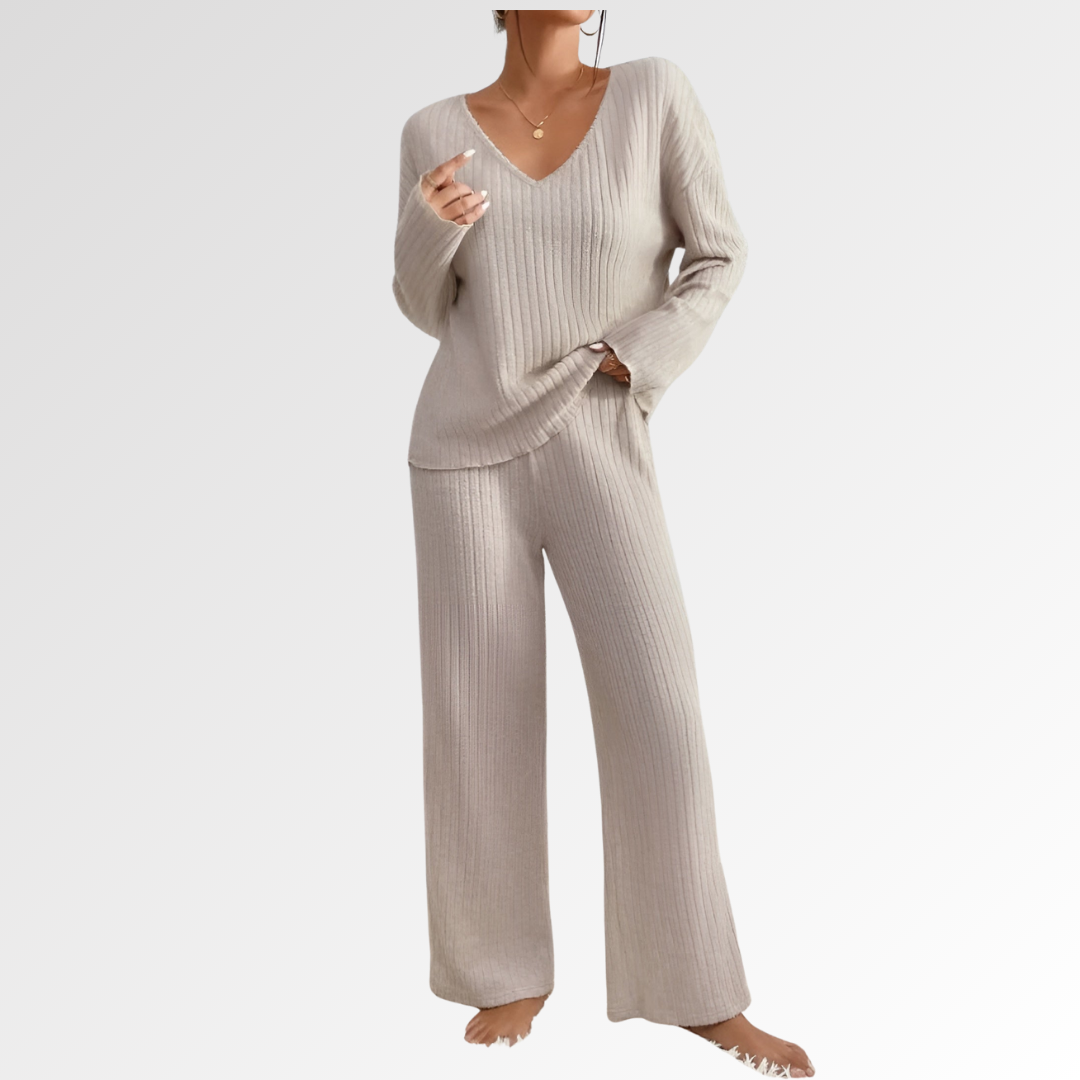 Elene – El conjunto de punto relajado