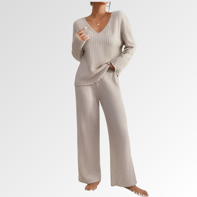 Elene – El conjunto de punto relajado