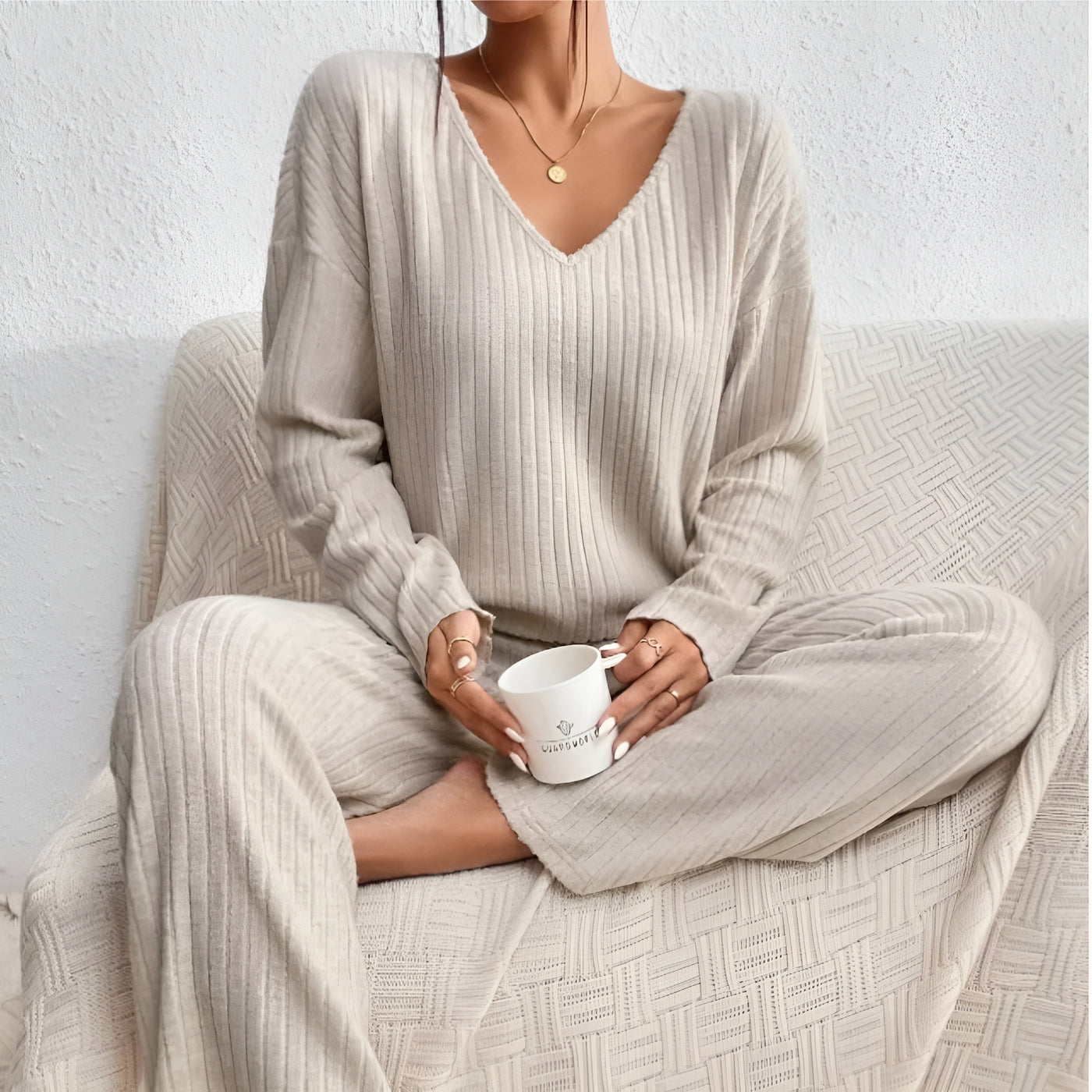 Elene – El conjunto de punto relajado